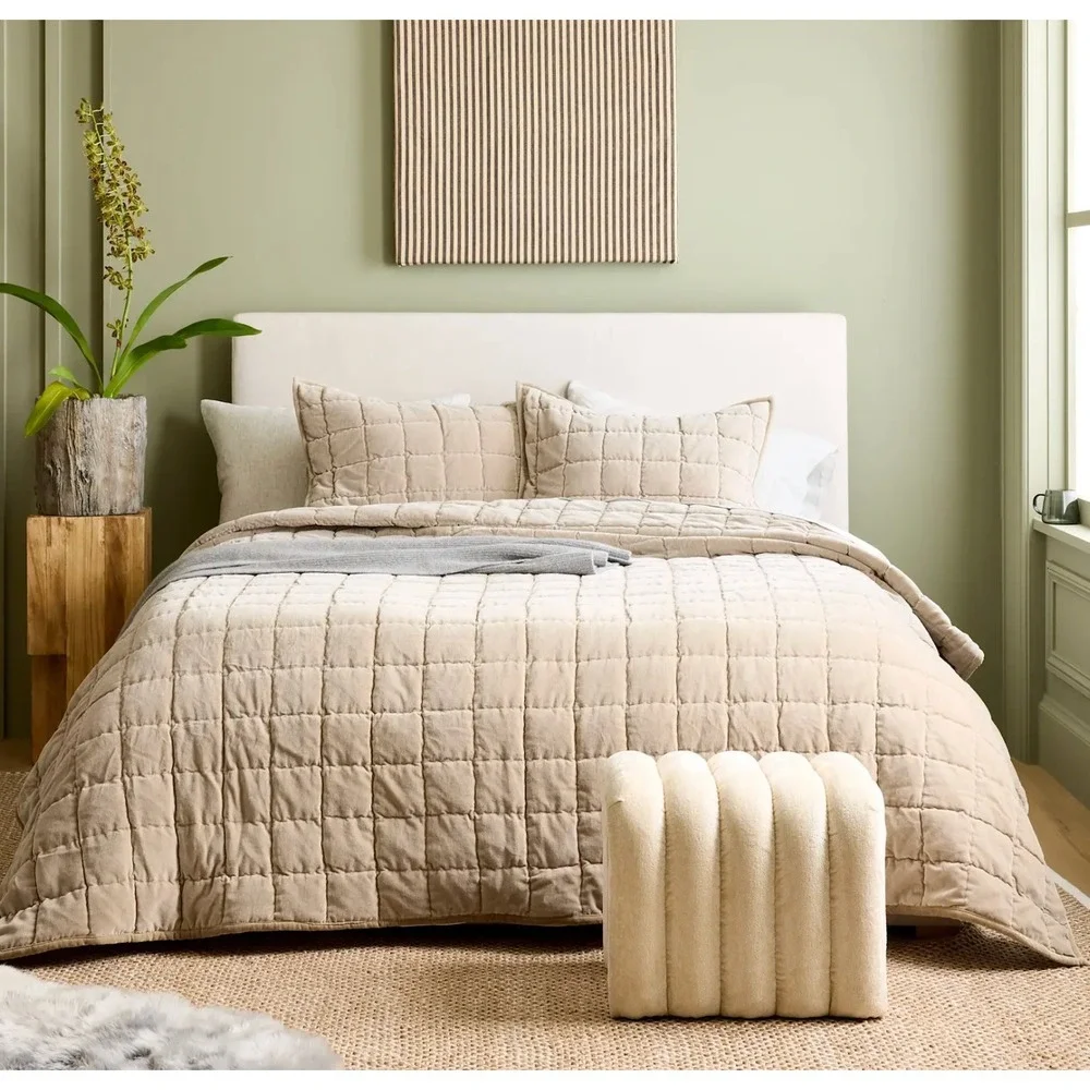 Quince Cotton Velvet Quilt Set Light Taupe Full/Queen Size (Quilt with Shams)